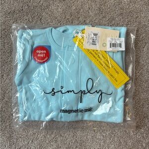 Simply Magnetic Me Organic Cotton Onesie in Blue Water. NWT. 12-18 months